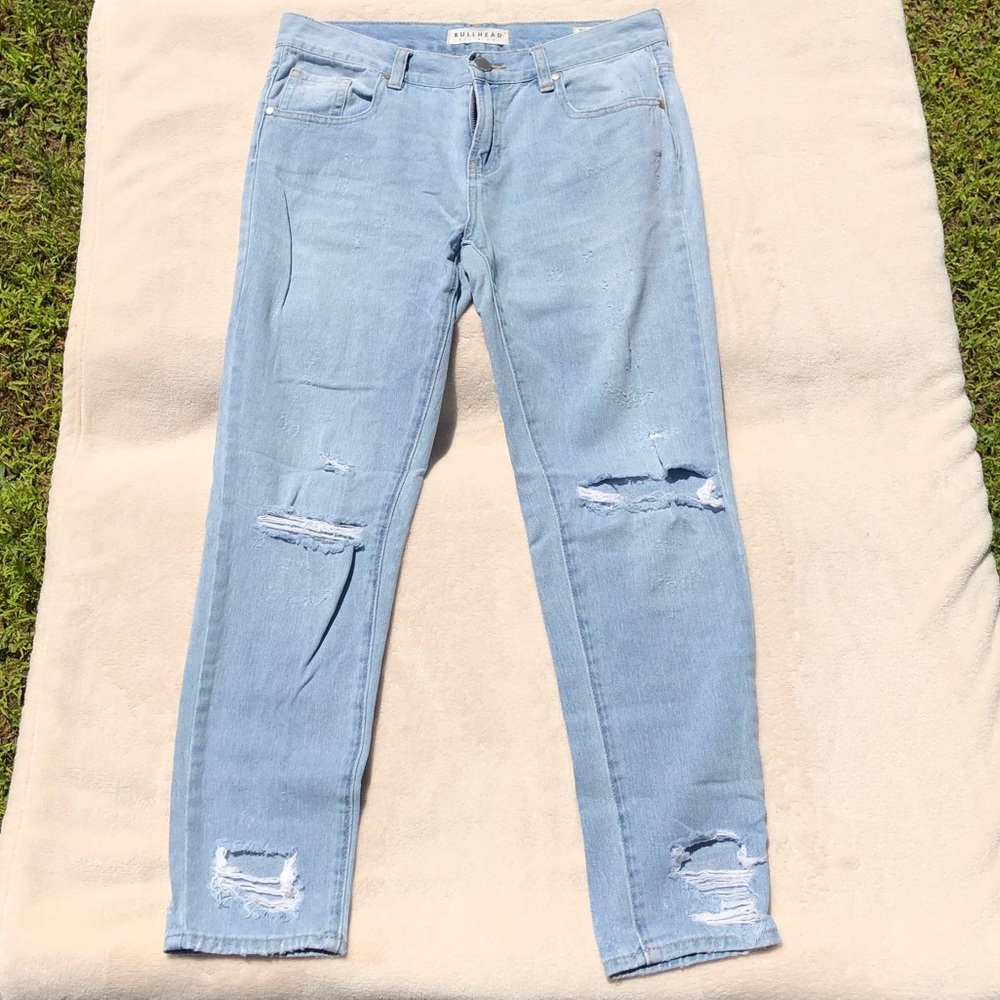 ▪️Final Sale 2/5▪️ PAC Sun Distressed Light Denim